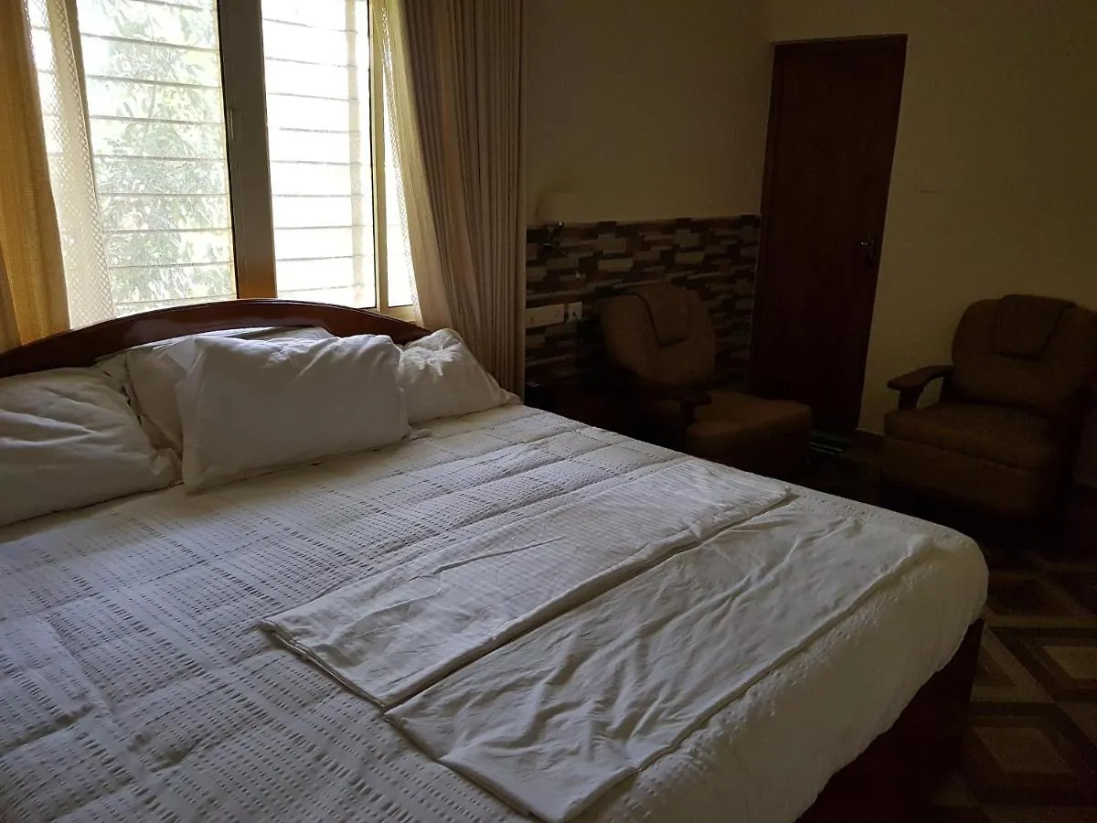 Hotel Saradhy Chengannur